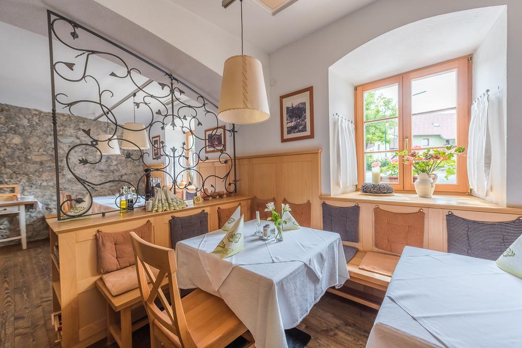 Alte Post Otel Feistritz an der Gail Dış mekan fotoğraf